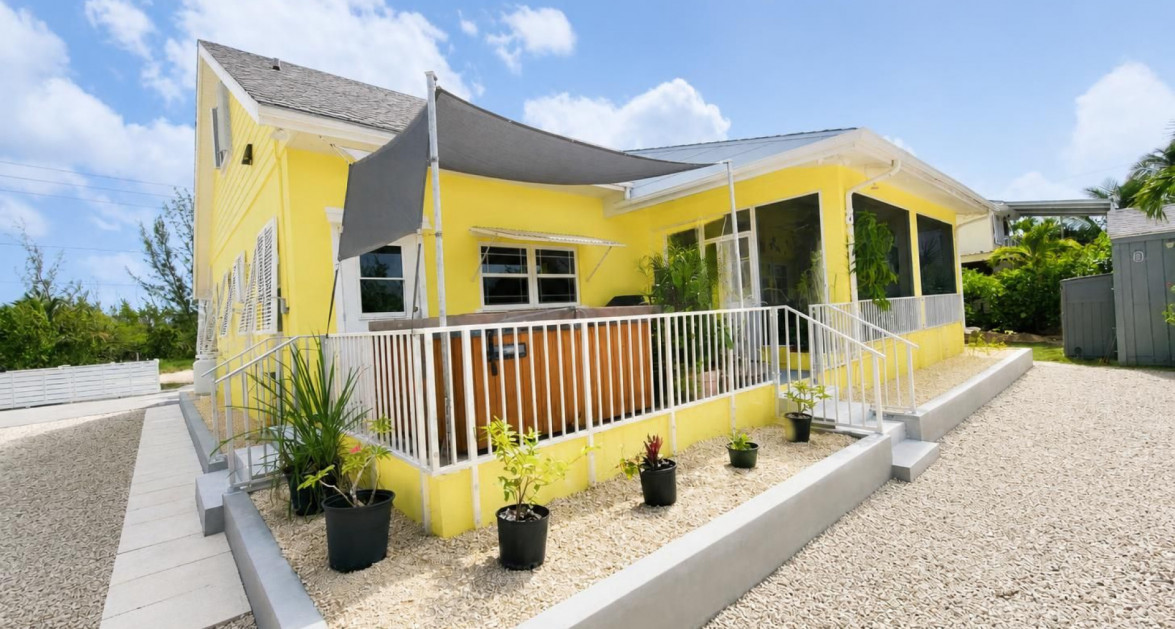 North Sound Haven 4 bedroom Canal Front Home - Image 1