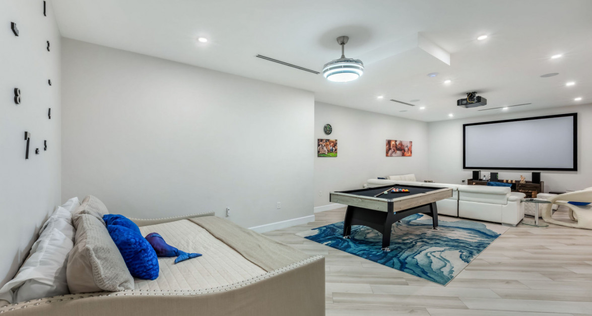 Oasis 7 - Beachfront Estate - Image 28