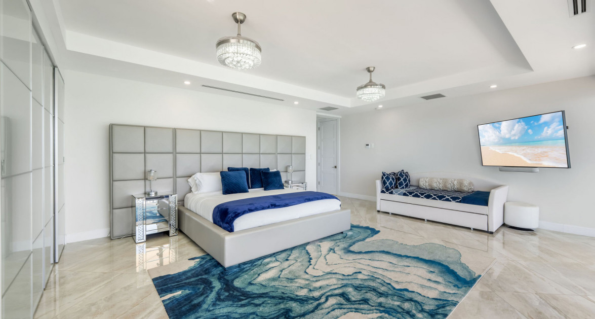 Oasis 7 - Beachfront Estate - Image 24