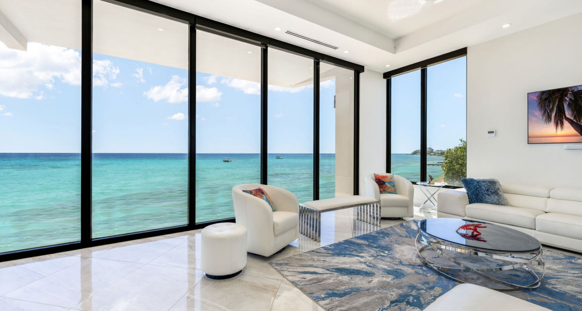 Oasis 7 - Beachfront Estate - Image 13