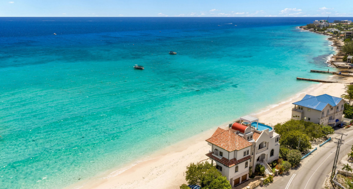 Oasis 7 - Beachfront Estate - Image 3