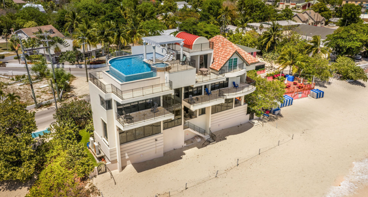Oasis 7 - Beachfront Estate - Image 38