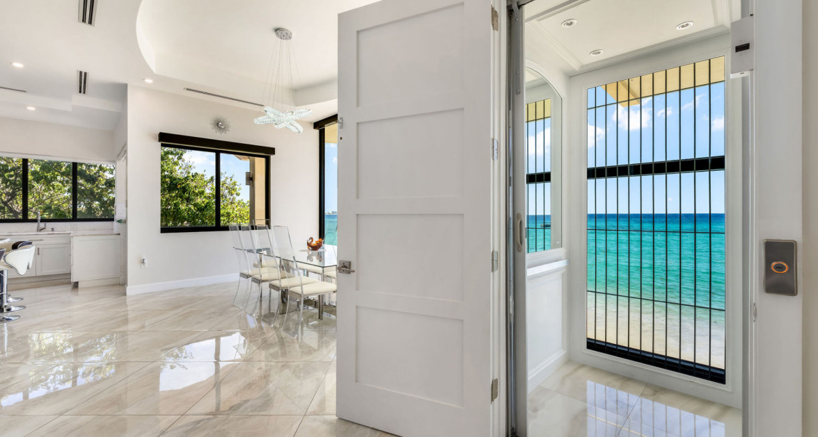 Oasis 7 - Beachfront Estate - Image 7