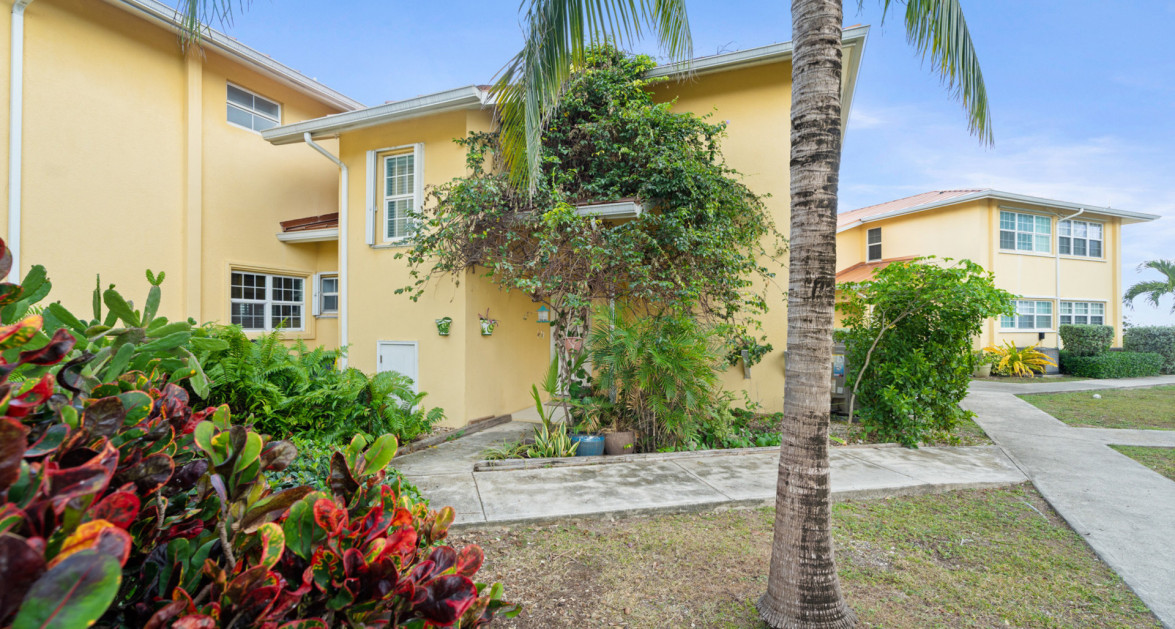 Ocean Club #212 (Renovated 2 Bed Town Home w/ Excellent Ocean Views) - Image 16