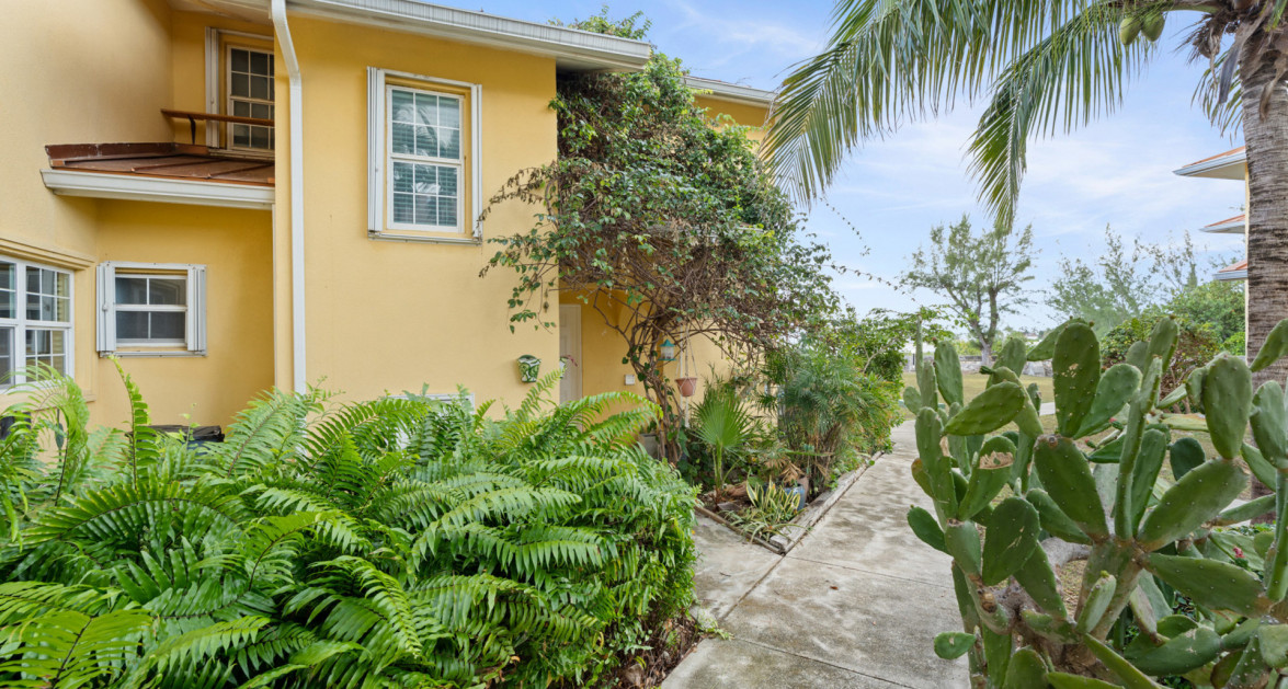 Ocean Club #212 (Renovated 2 Bed Town Home w/ Excellent Ocean Views) - Image 15