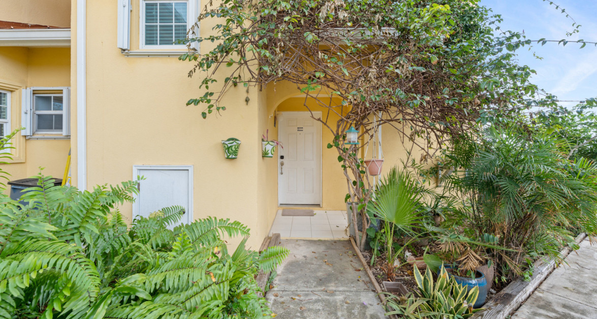 Ocean Club #212 (Renovated 2 Bed Town Home w/ Excellent Ocean Views) - Image 14