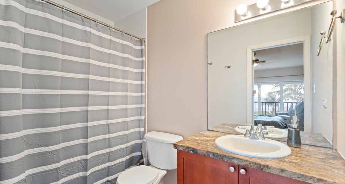 Ocean Club #212 (Renovated 2 Bed Town Home w/ Excellent Ocean Views) - Image 10