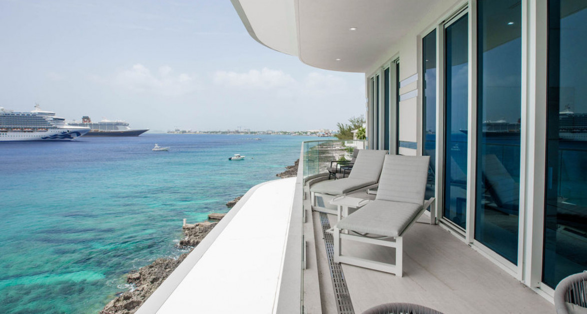 Ocean Front, Corner Unit at FIN Grand Cayman - Image 11
