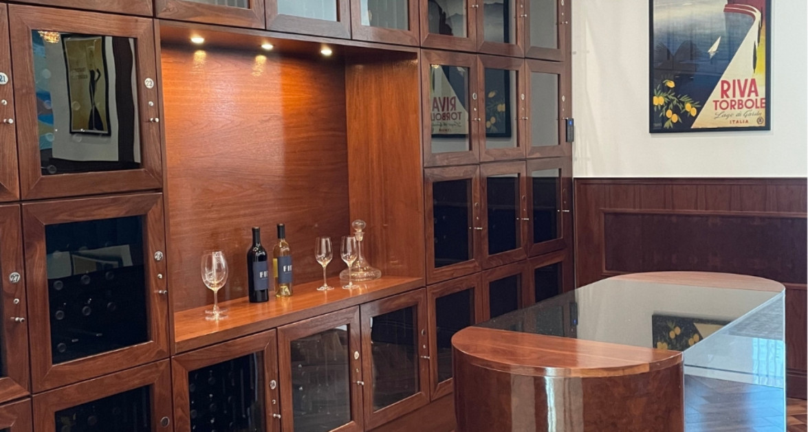 Ocean Front, Corner Unit at FIN Grand Cayman - Image 10