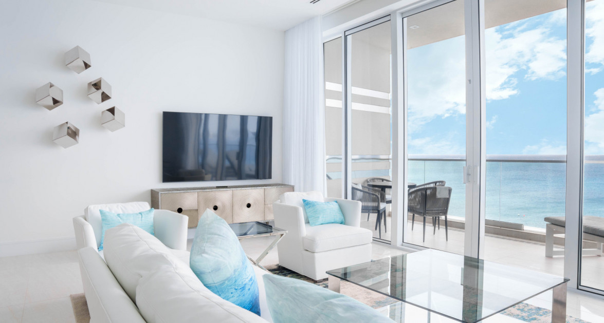 Ocean Front, Corner Unit at FIN Grand Cayman - Image 1