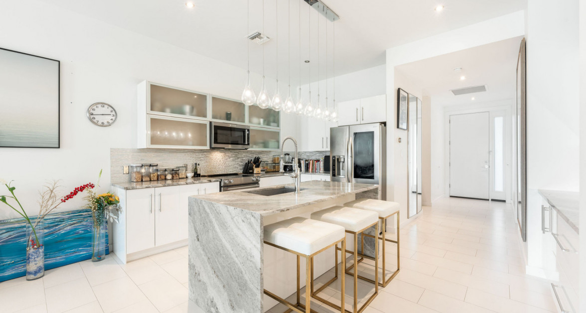 OCEAN FRONT MODERN LUXURY SHORE CLUB #3 - Image 3