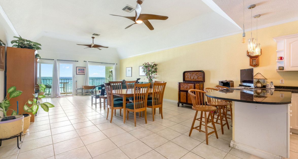 Ocean Front Top Floor Large Three Bed Ocean Pointe Villas - Image 14