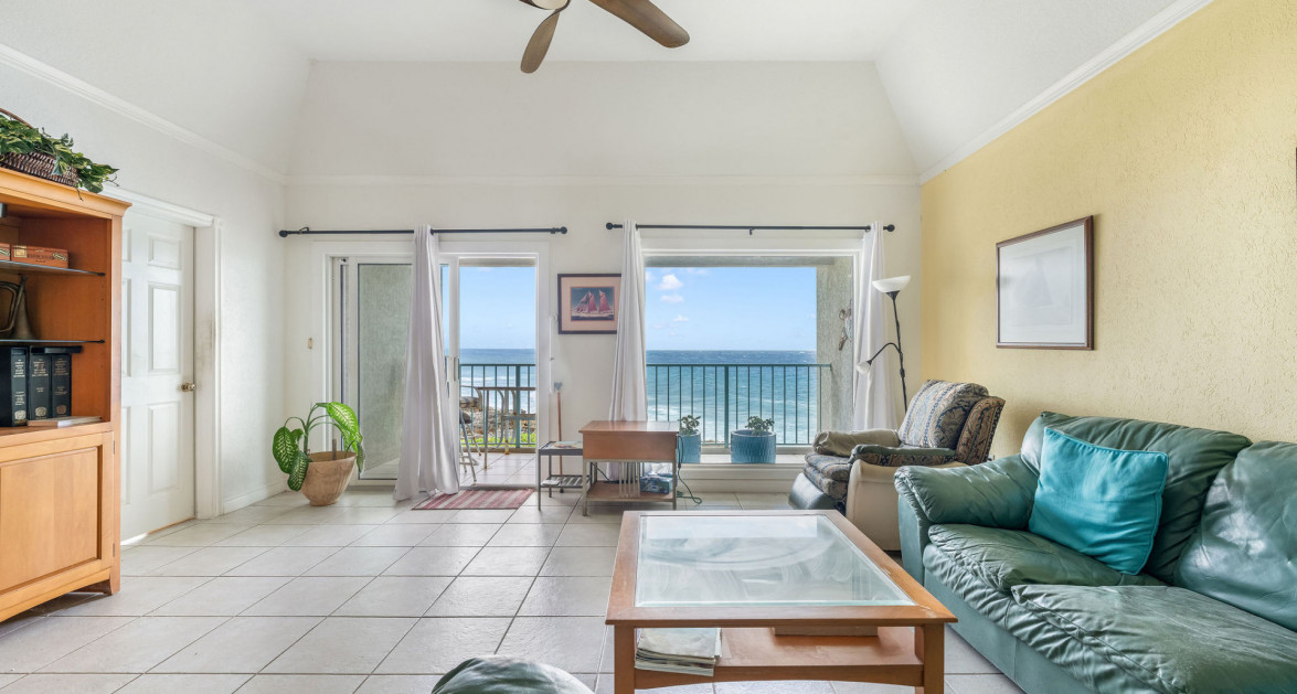 Ocean Front Top Floor Large Three Bed Ocean Pointe Villas - Image 17