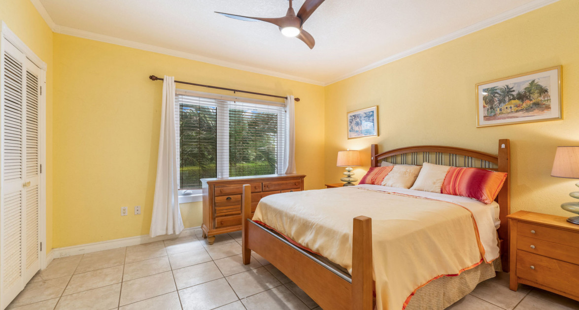 Ocean Front Top Floor Large Three Bed Ocean Pointe Villas - Image 19