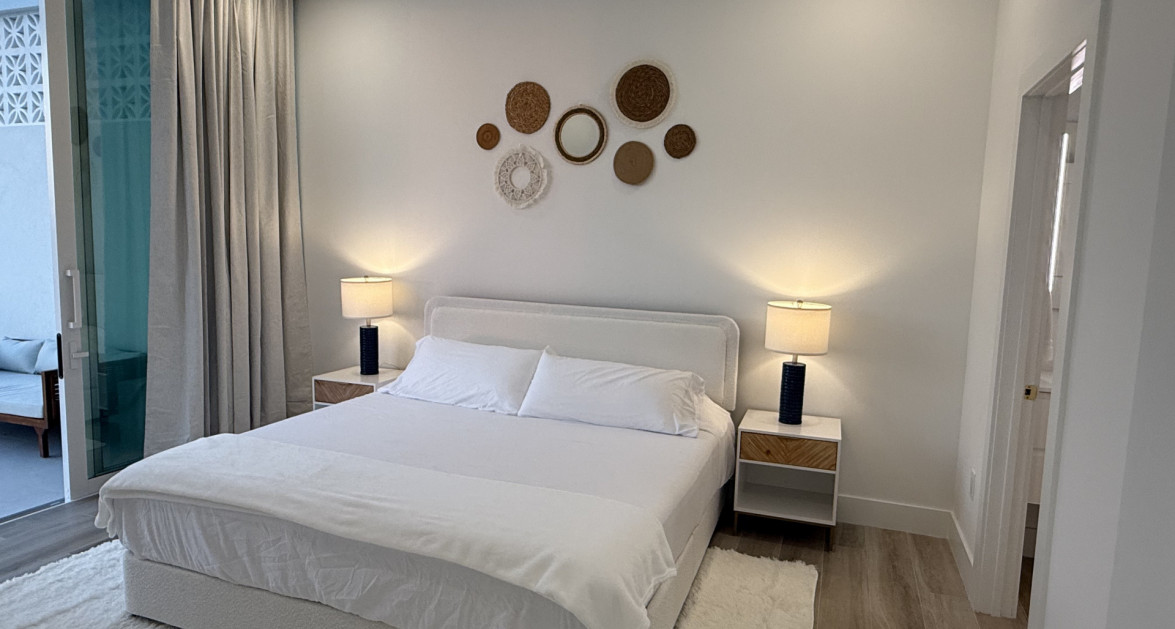 Oceanfront Penthouse- Stunning New 3 Bed- Sunset Point - Image 5