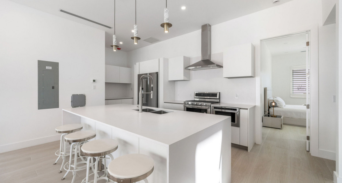 Oceans 9 Beachfront Detached Home - Image 2