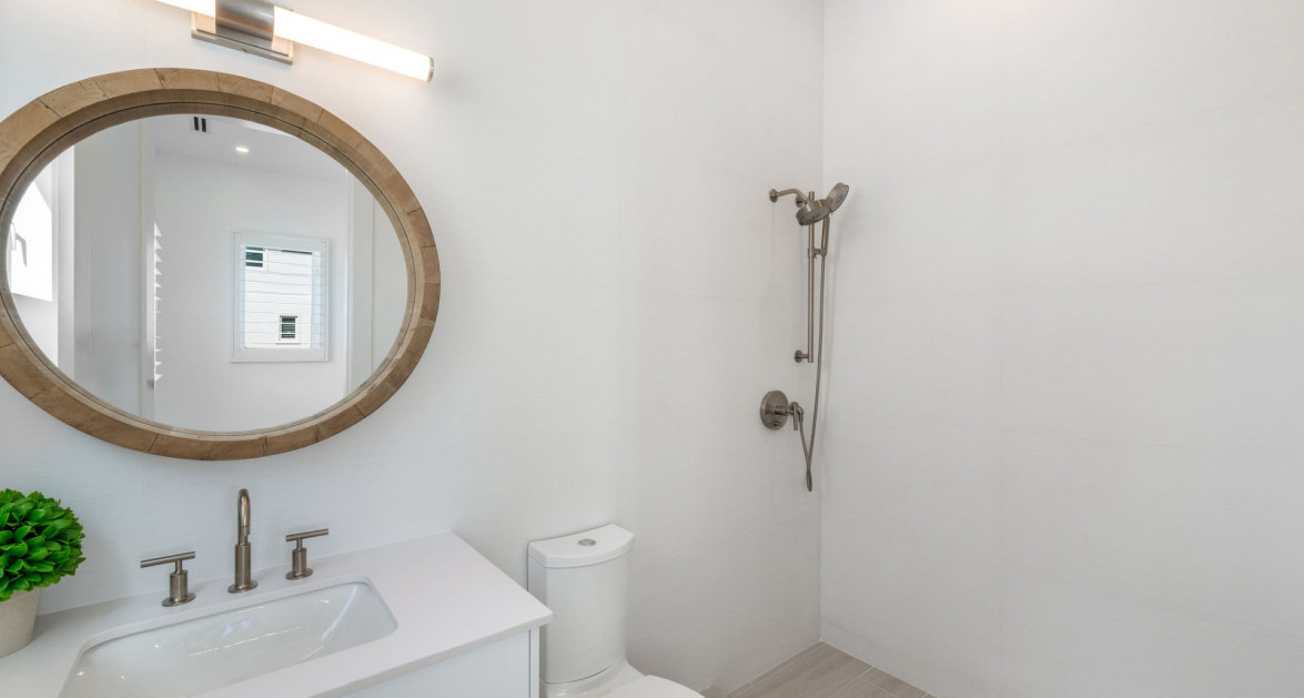 Oceans 9 Beachfront Detached Home - Image 27