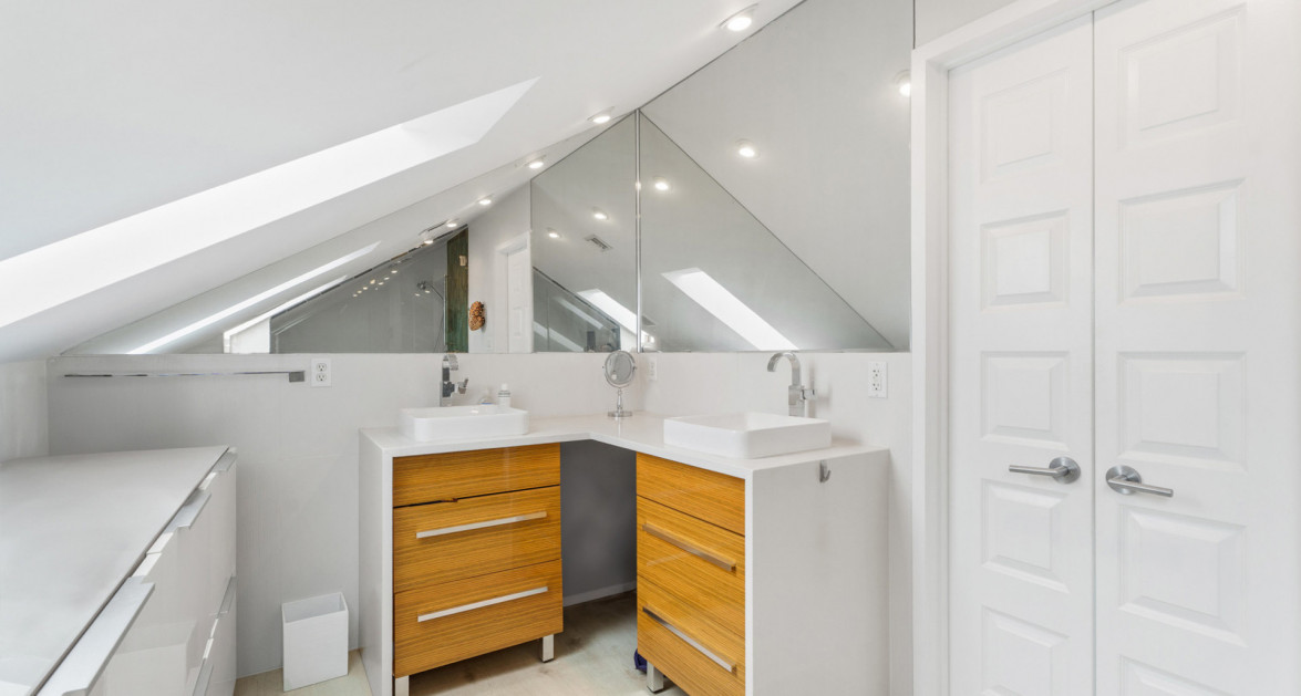 Old Prospect Groves #13 (Stunning 3 Bed, 3 Bath w/ Den Beachfront Residence) - Image 21