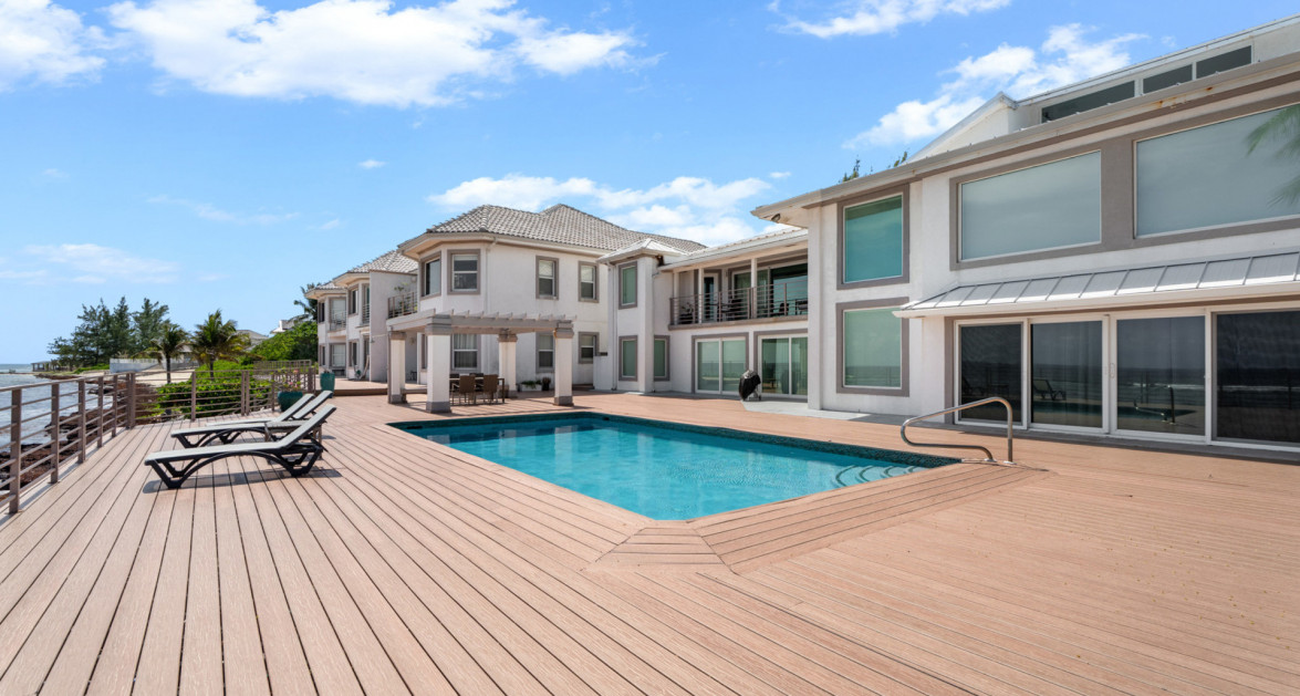 Old Prospect Groves #13 (Stunning 3 Bed, 3 Bath w/ Den Beachfront Residence) - Image 1