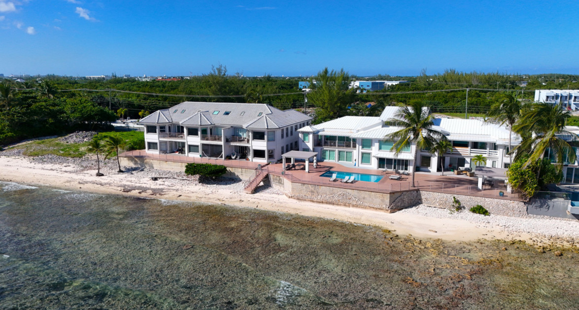 Old Prospect Groves #13 (Stunning 3 Bed, 3 Bath w/ Den Beachfront Residence) - Image 5