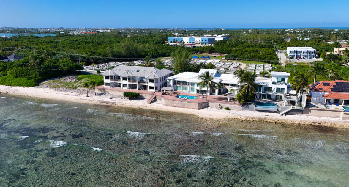 Old Prospect Groves #13 (Stunning 3 Bed, 3 Bath w/ Den Beachfront Residence) - Image 24