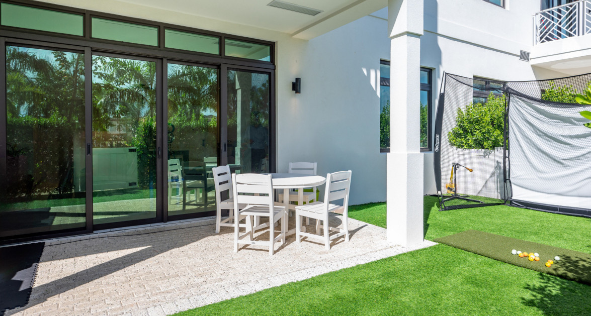 Olea - Pool View, Ground Floor - Image 12