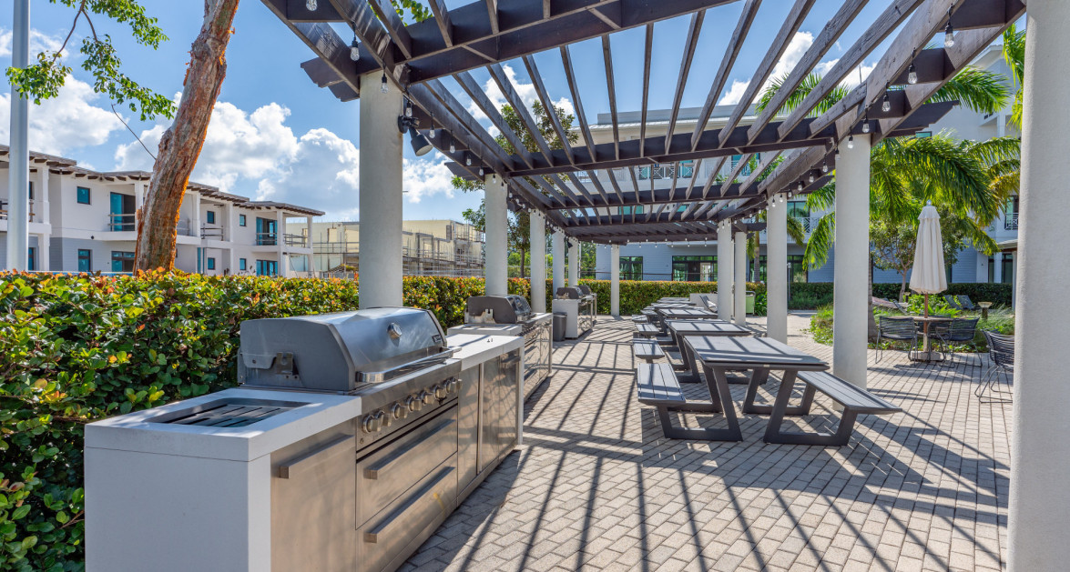 Olea - Pool View, Ground Floor - Image 17