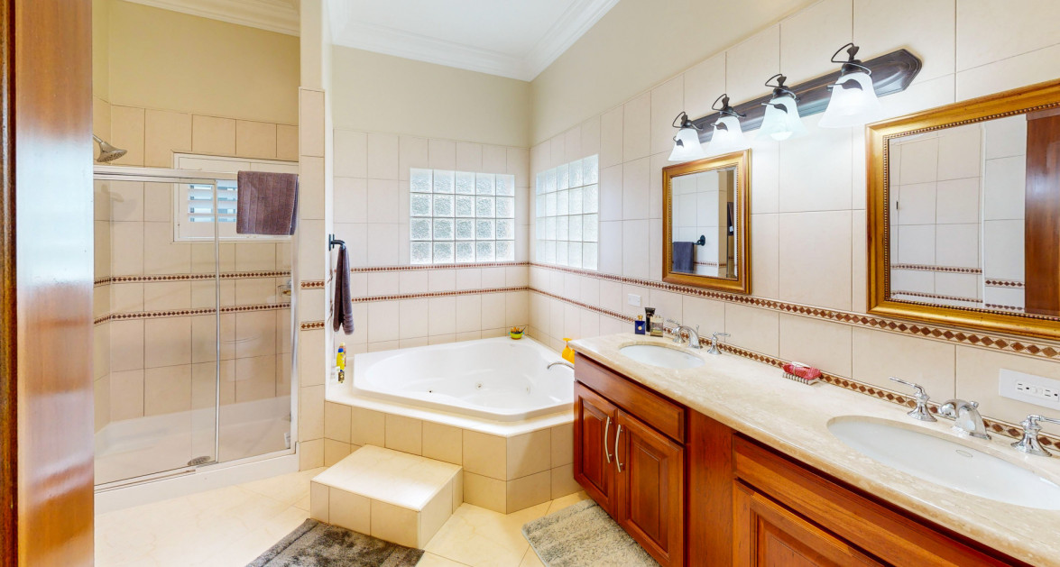 OMEGA BAY ESTATES CANAL HOME | #189 WHIRLWIND DRIVE - Image 10