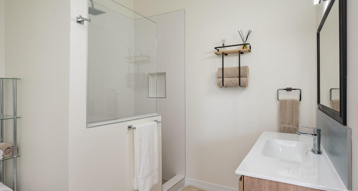 Omega Dr. Canal Front Duplex - Image 22