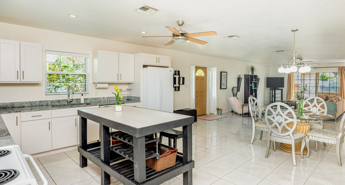 Omega Dr. Canal Front Duplex - Image 17