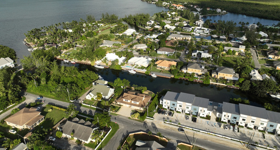 Omega Dr. Canal Front Duplex - Image 32