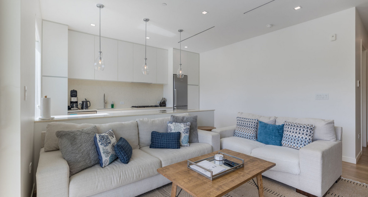 One Bedroom at One Canal Point, Seven Mile Corridor - Image 4