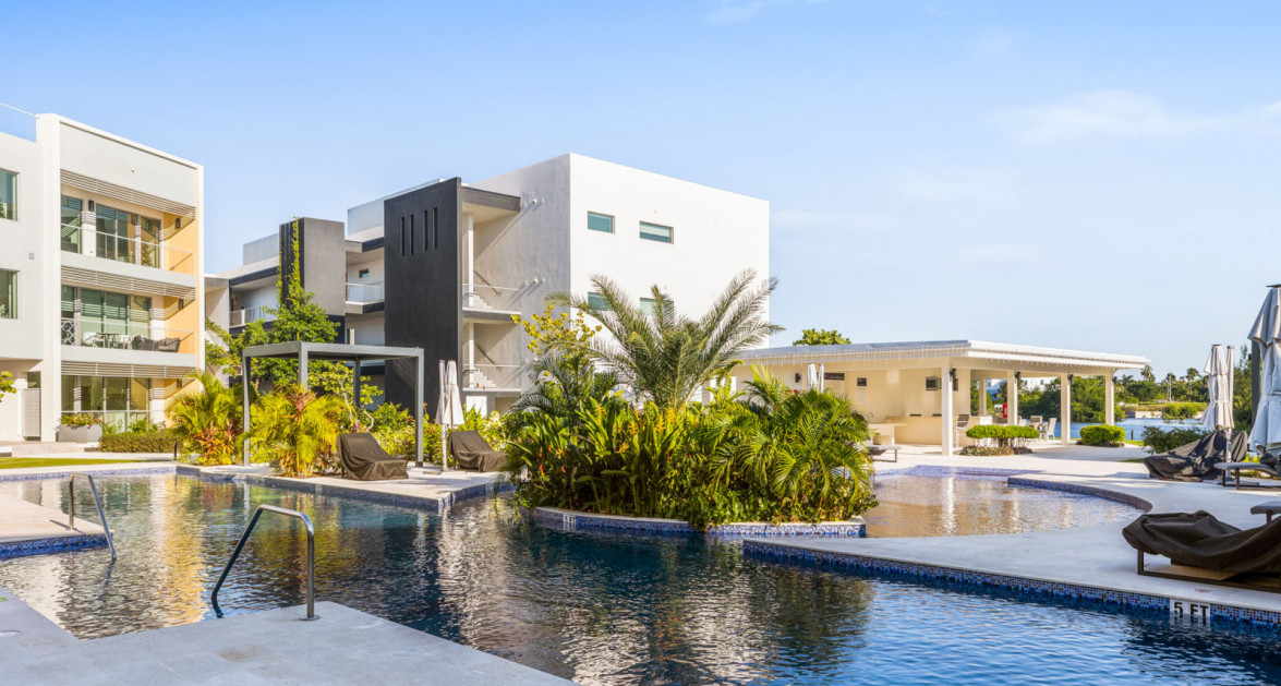 One Canal Point | Walkout Poolside Unit - Image 1