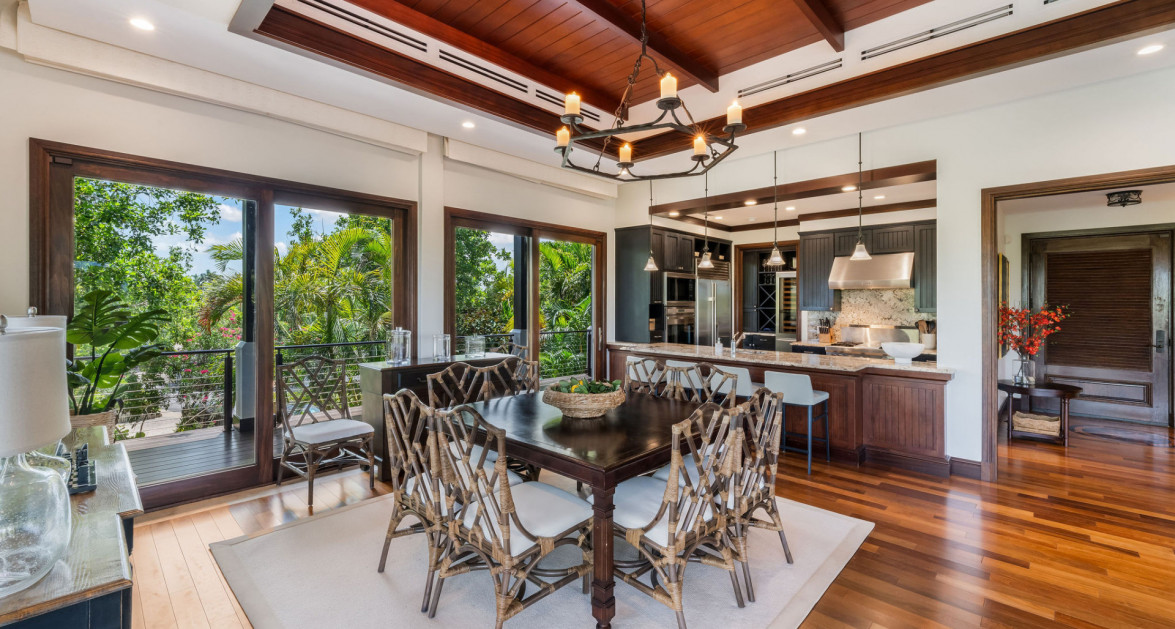 ONE LOVE - DECKHOUSE AT THE RITZ- CARLTON - Image 10