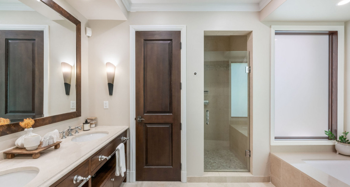 ONE LOVE - DECKHOUSE AT THE RITZ- CARLTON - Image 28