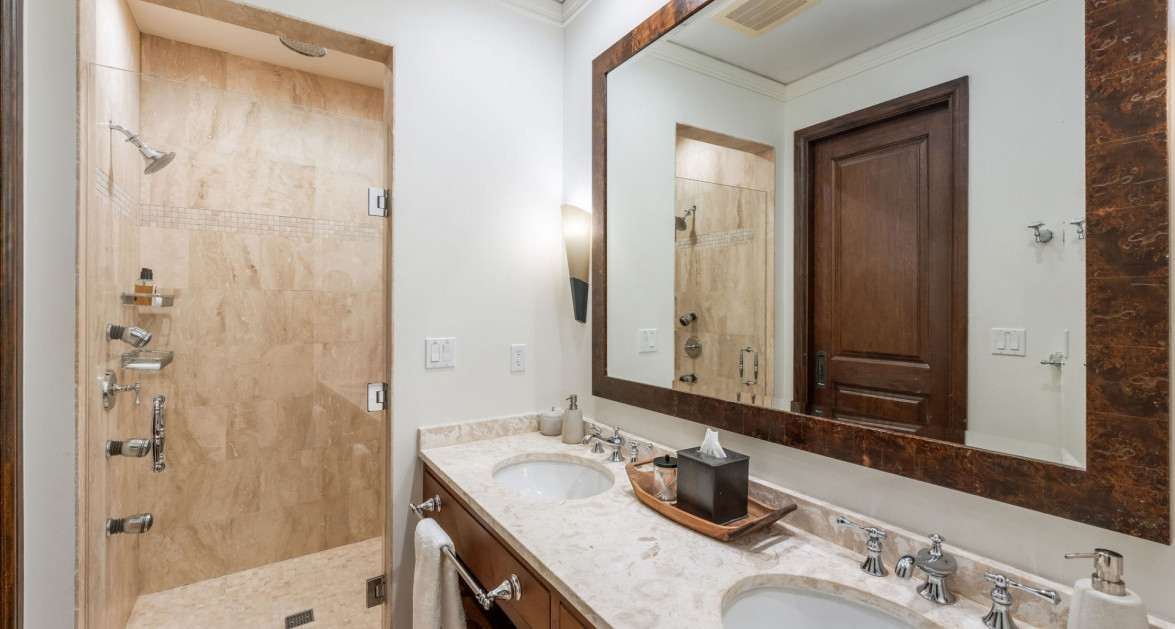 ONE LOVE - DECKHOUSE AT THE RITZ- CARLTON - Image 21