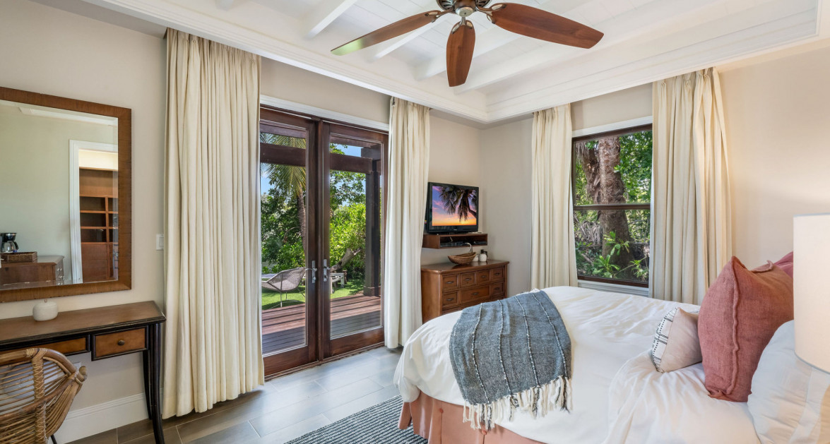 ONE LOVE - DECKHOUSE AT THE RITZ- CARLTON - Image 27