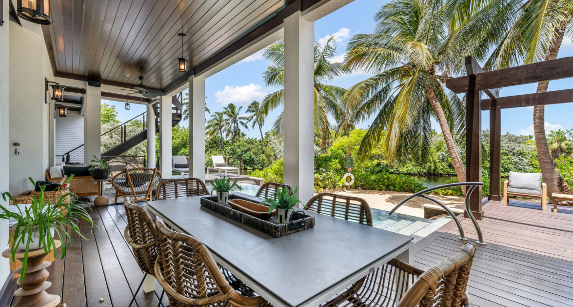 ONE LOVE - DECKHOUSE AT THE RITZ- CARLTON - Image 31