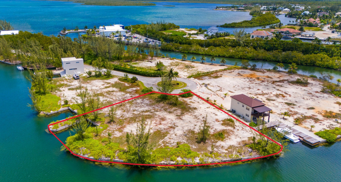 Oversized Estate Lot on Yacht Basin | Mangrove Point - Image 1