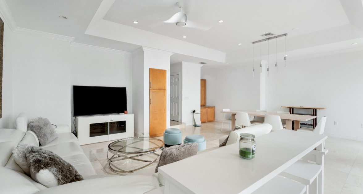 Palacades #2 (4 Bed Oceanfront Villa) - Image 8