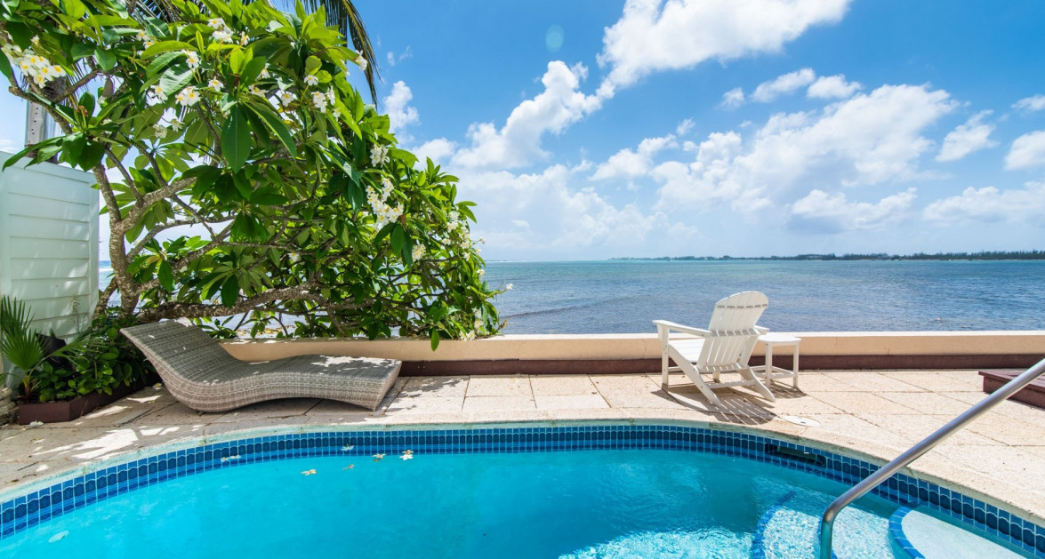 Palacades #2 (4 Bed Oceanfront Villa) - Image 5