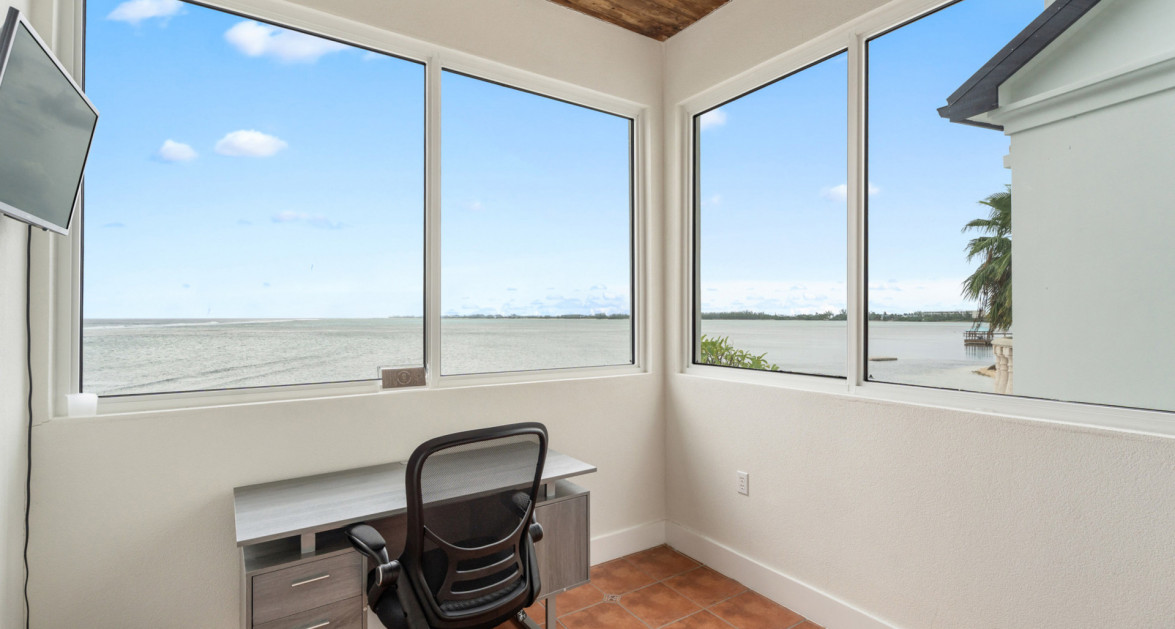 Palacades #2 (4 Bed Oceanfront Villa) - Image 14