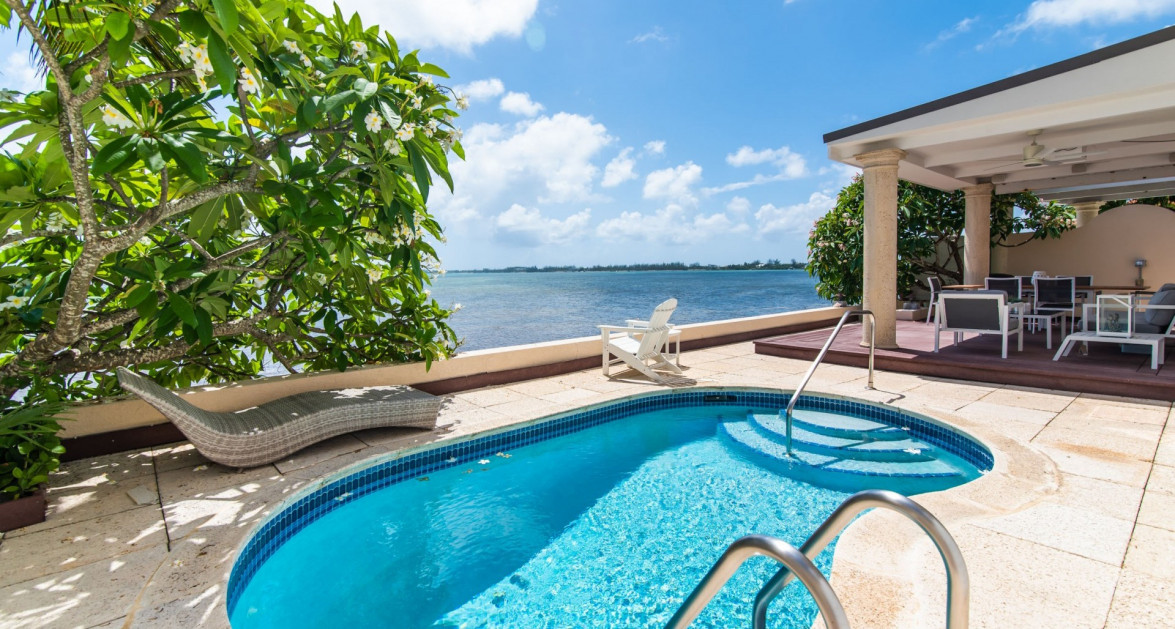 Palacades #2 (4 Bed Oceanfront Villa) - Image 2