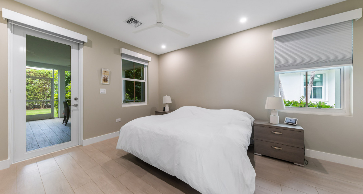 Periwinkle | Three Bed Cottage with Dock - Image 15