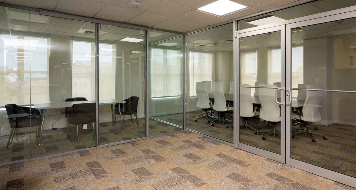 Piccadilly Centre and Parking Garage - Image 8