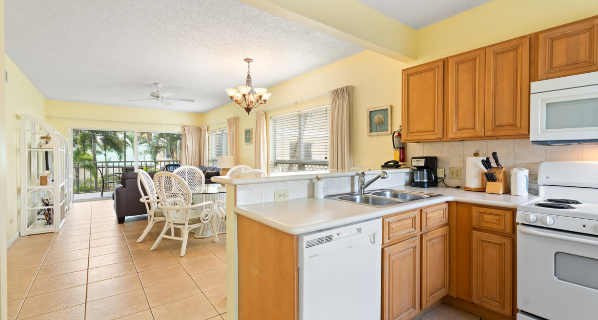 Plantation Village #44 | Seven Mile Beach – Pool & Garden View Condo with Great Rental Income - Image 17