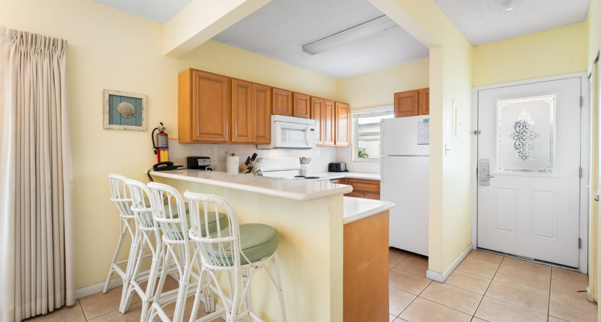 Plantation Village #44 | Seven Mile Beach – Pool & Garden View Condo with Great Rental Income - Image 12