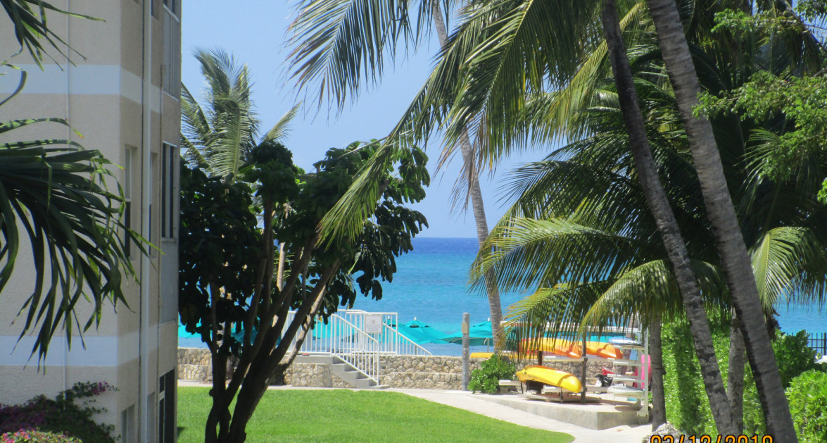 Plantation Village Beach Resort