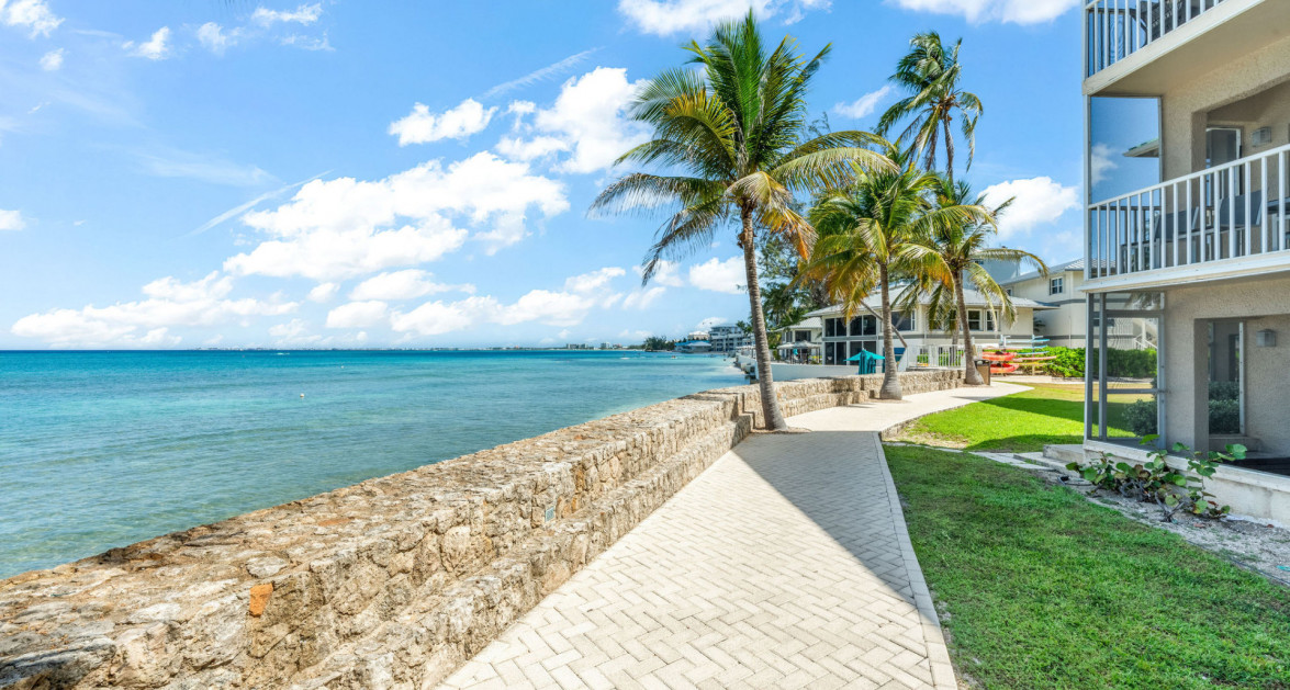 Plantation Village Seven Mile Beach Front Fully Renovated Ground Floor - Image 31