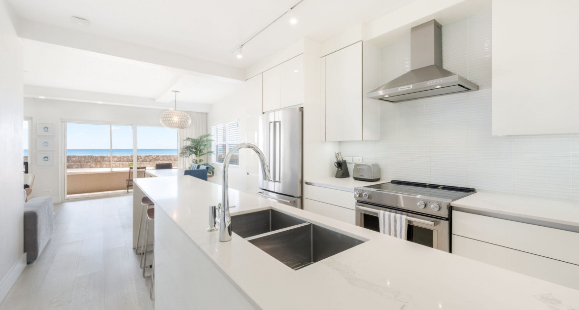 Plantation Village Seven Mile Beach Front Fully Renovated Ground Floor - Image 3